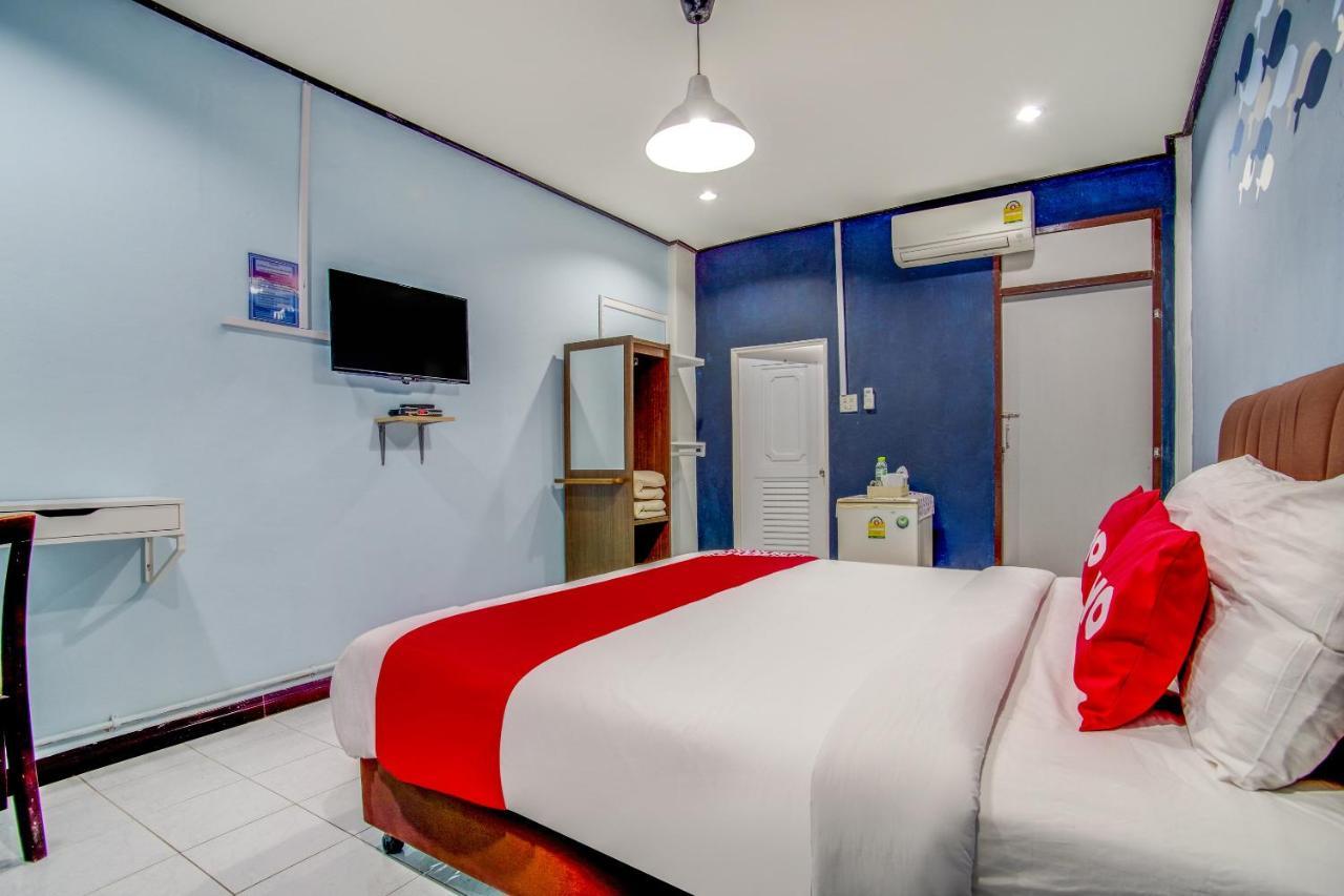 Hotel OYO 428 Pha Mansion Chachoengsao Exterior foto